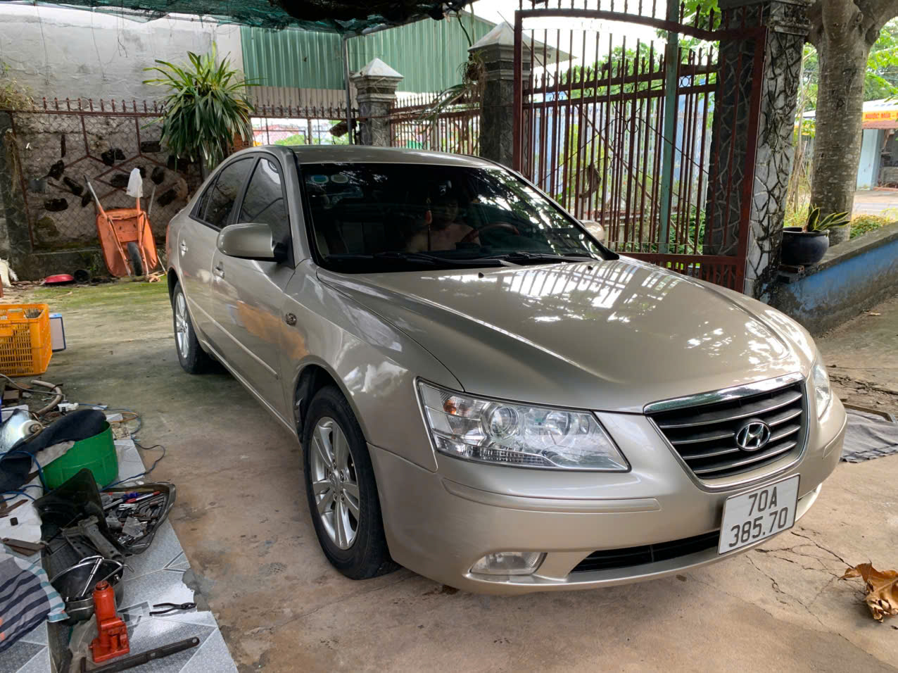 Chọn Xe Tập Lái Phù Hợp: Số Sàn Hay Số Tự Động?